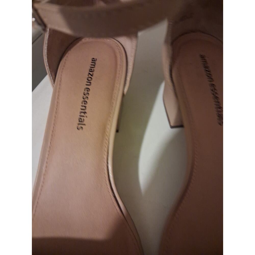 Sandals - Picture 2 of 7